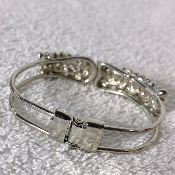 Vintage Floral Gold & Brown Tone Metal Bracelet - Picture 10 of 12